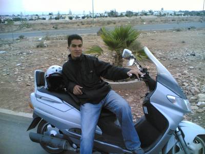 SaMir SpAKi  sur sa  ancien 250 burgman